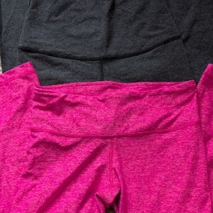 (2) Lululemon Leggings Vibrant Pink And Dark Grey Leggings